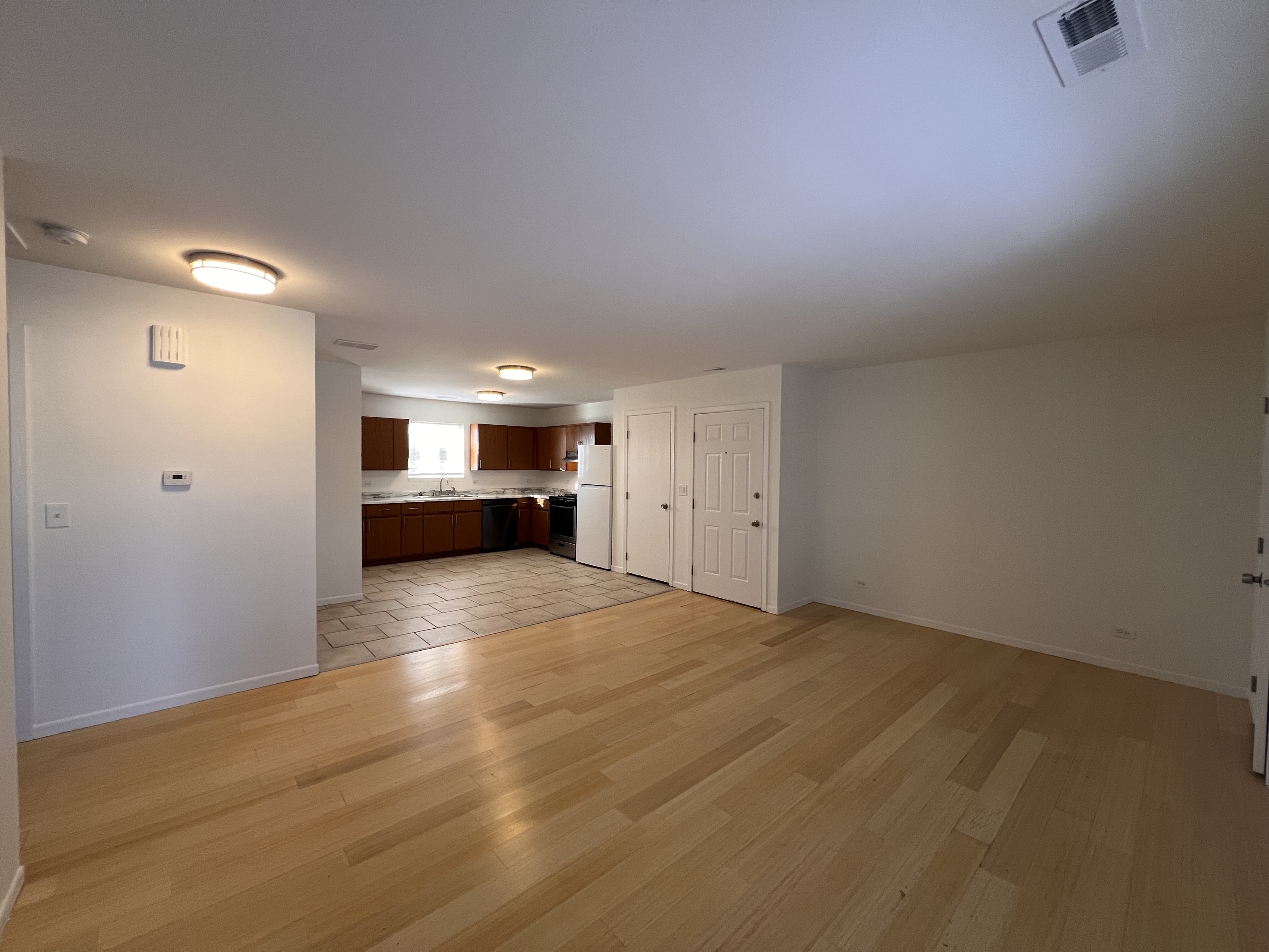 2220 Kemble Avenue - 2A